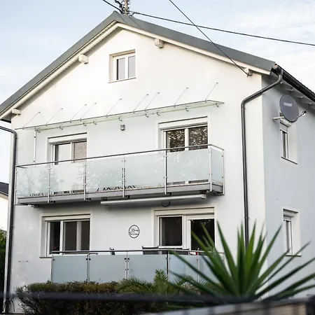 Ferienwohnung Nussbaumblick Ottensheim Exterior photo